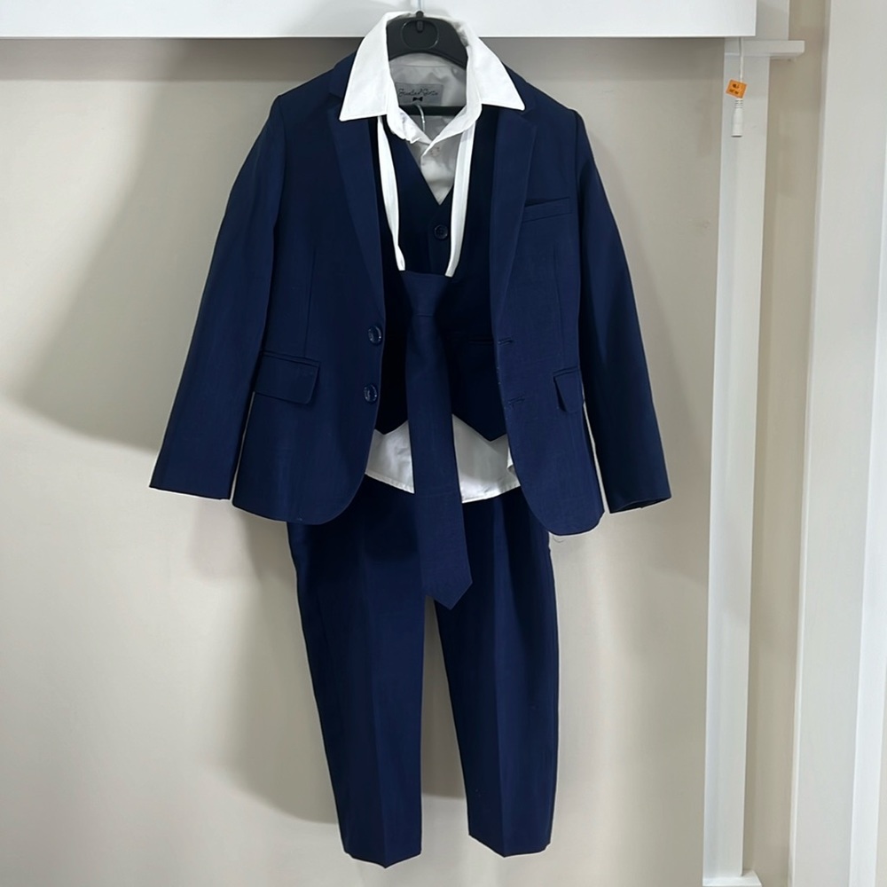 Jewels of Gents Navy Blue Suit for Boys size 6/24W